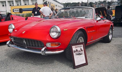 '66 Ferrari 275 GTS
