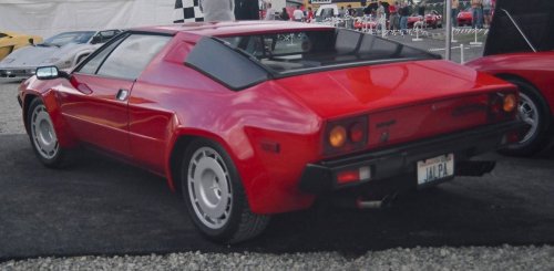 '84 Lamborghini Jalpa.  Gee, I wonder what the Countach was drawn from...?
