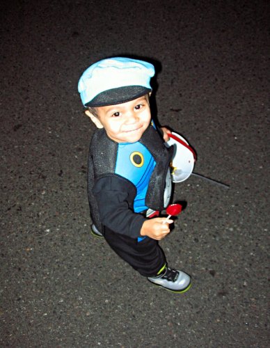 "I scored with the ladies AND the candy, Daddy!"
