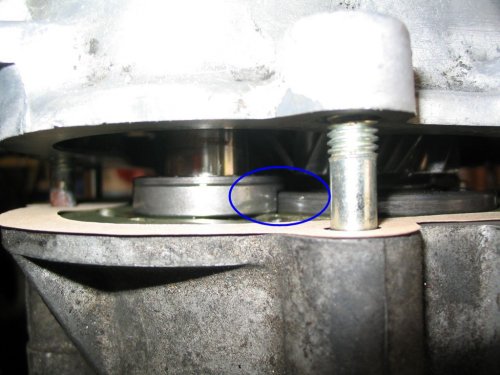 Make sure the step in the spacer fits accordingly!
