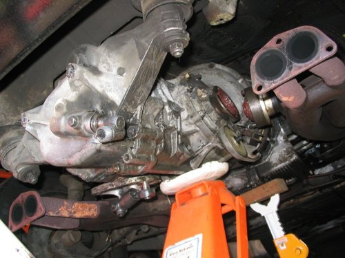 It's all a matter of backing the tranny out, lowering it a little, backing it out, lowering it a little, backing it out, etc.
