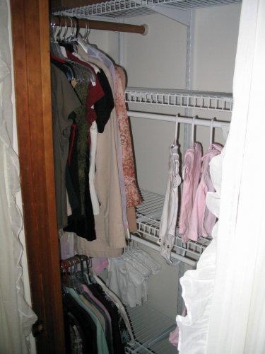 closet_left.jpg