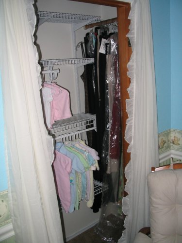 closet_right.jpg