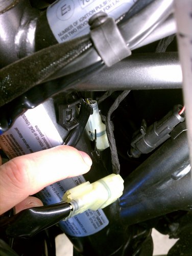 Put the electrical connectors back together.  They only go on one way so it's pretty much idiot-resistant.  The 2-pin goes on first.  Notice the positioning.
