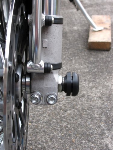 Left side does not fit in axle tube as the tube is a little smaller.  It's small enough that it's really not noticeable to the unknowing eye.  I know it doesn't fit exactly so, of course, I notice it.
