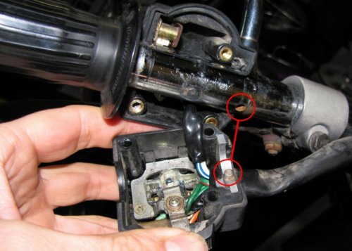 When attaching the switch housing make sure to line up the housing pin to the hole in the handle bar.
