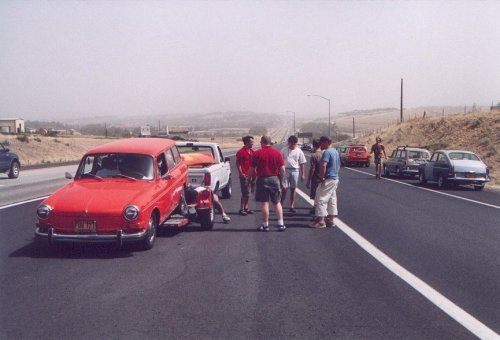 Jacob looses his autotranny flex plate just outside of Pendelton. Martin is kind enough to drive his Fasty and let the injured Square use the tow.

