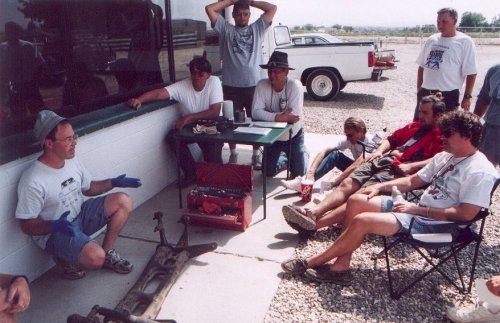 Keith Park talks about the front beam that got away  Keith's tech session on front beams while Ken (seated with water bottle) panics more and more about his beam.
