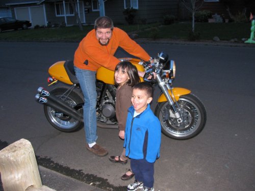 Family picture (thanks mommy).
