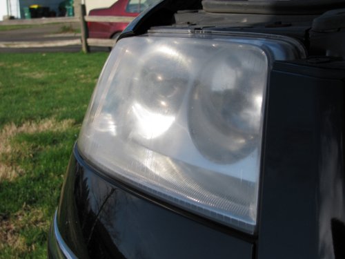 Right headlight before...
