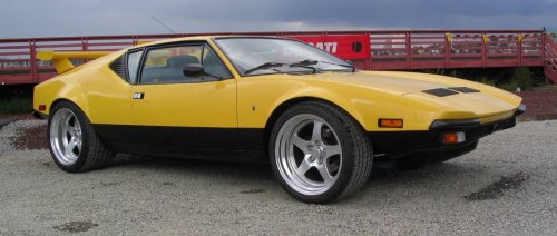DeTomaso Pantera.
