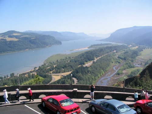 The east view of the Gorge.
